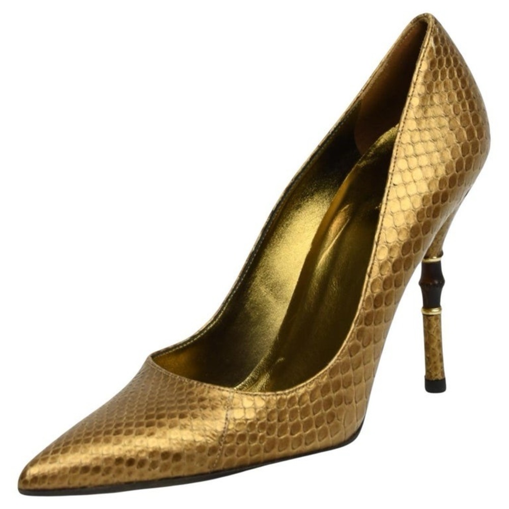 Authentic Gucci Gold Snakeskin Textured Pumps